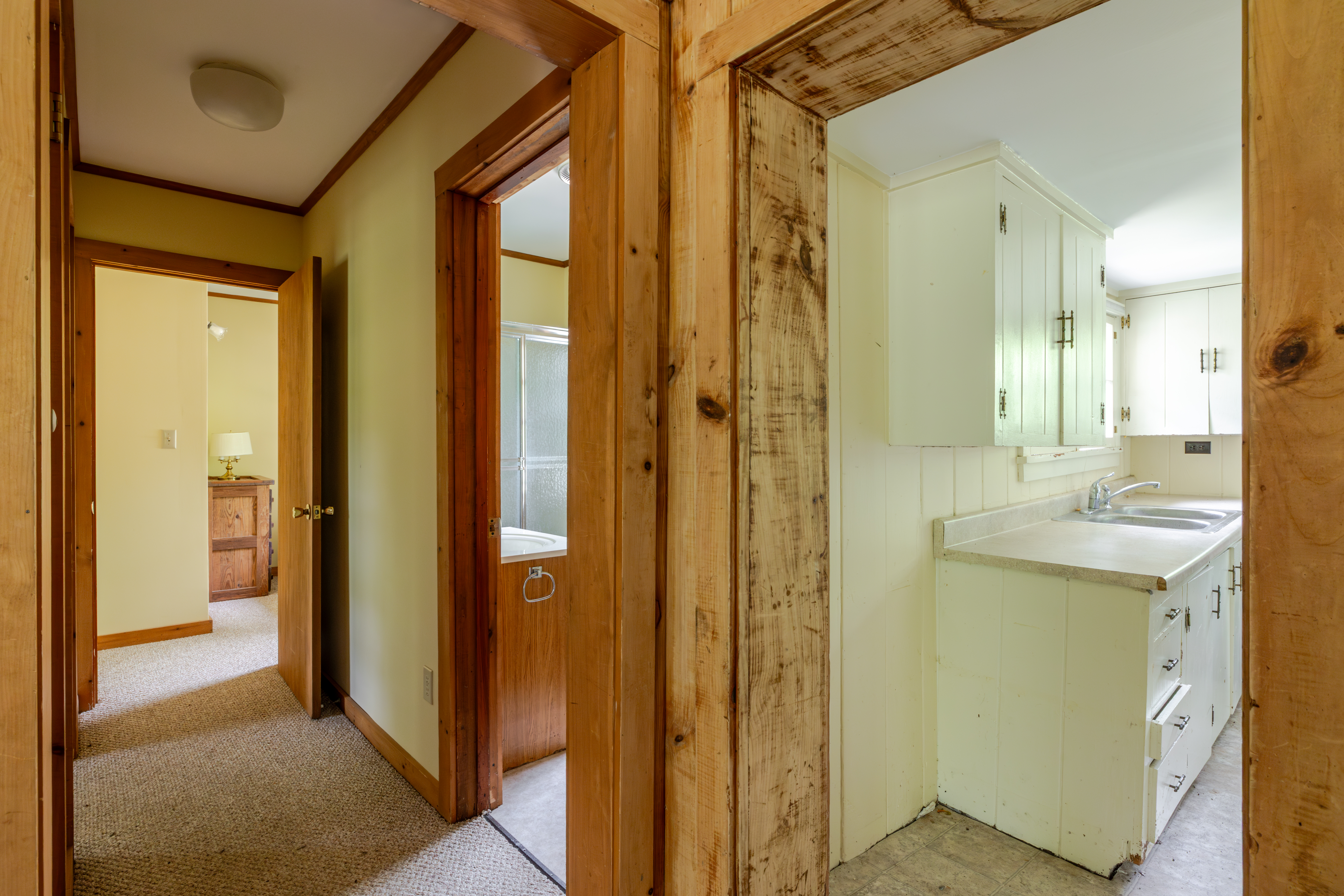  Berkshire Lakeside Living: 2-Acres and a Cottage by the Lake - 物件實景