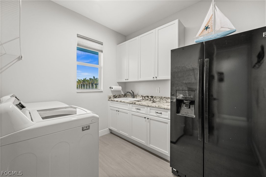 St James City, Florida, 33956, United States, 4 Bedrooms Bedrooms, ,4 BathroomsBathrooms,Residential,For Sale,2018971