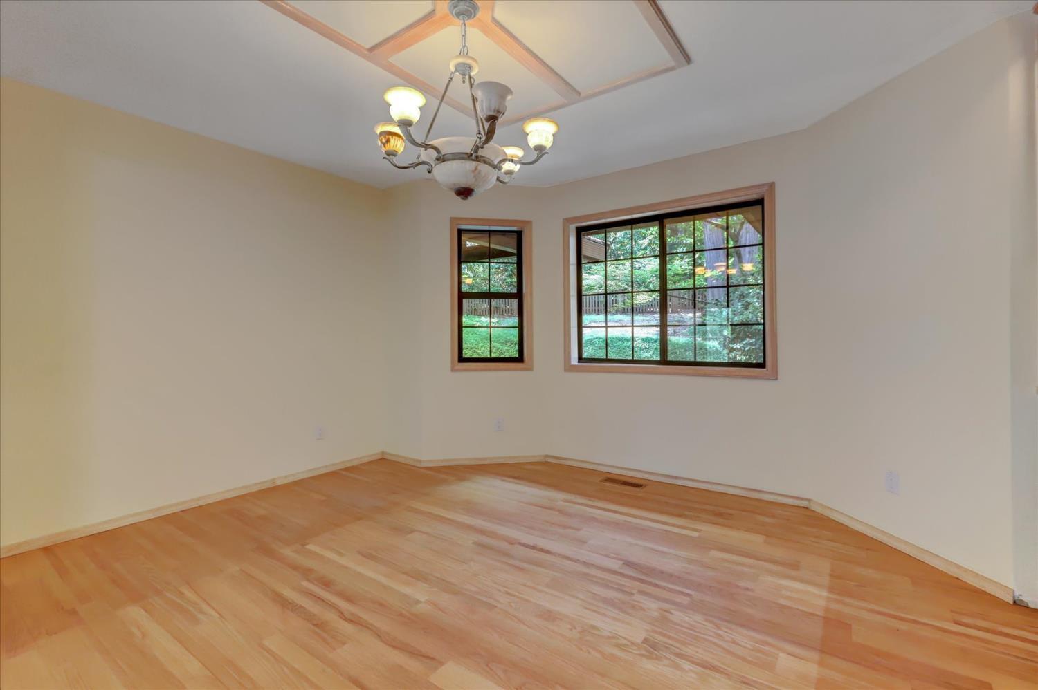 Nevada City, California, 95959, United States, 3 Bedrooms Bedrooms, ,4 BathroomsBathrooms,Residential,For Sale,1977718