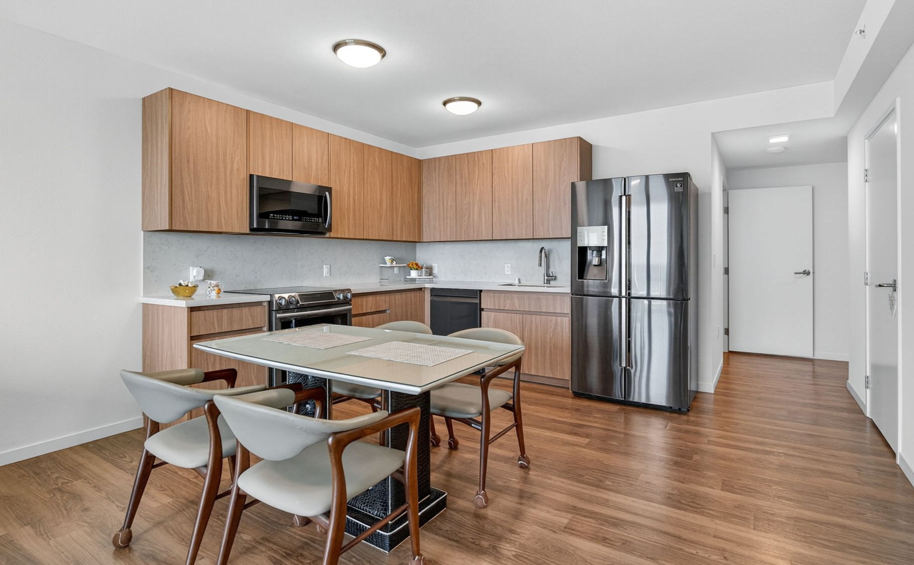 Honolulu, Hawaii, 96814, United States, 2 Bedrooms Bedrooms, ,2 BathroomsBathrooms,Residential,For Sale,1990475