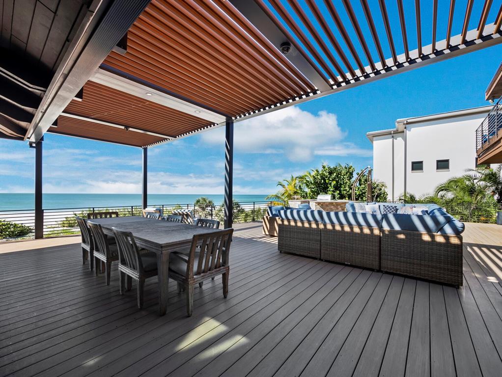 Longboat Key, Florida, 34228, United States, 8 Bedrooms Bedrooms, ,10 BathroomsBathrooms,Residential,For Sale,1997316