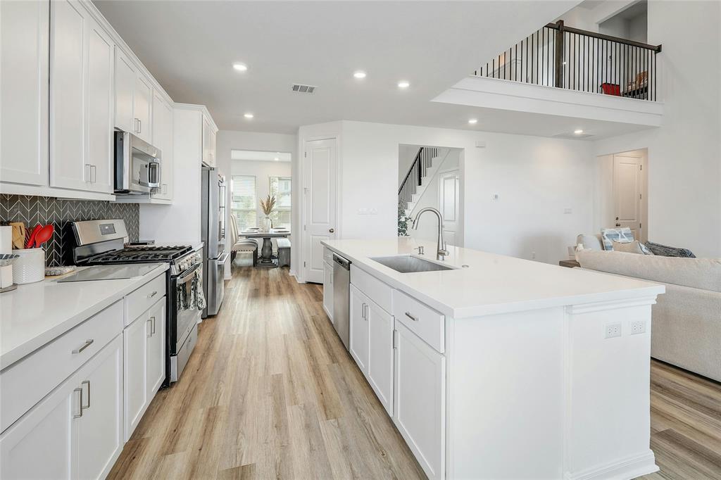 Leander, Texas, 78641, United States, 4 Bedrooms Bedrooms, ,4 BathroomsBathrooms,Residential,For Sale,1753153