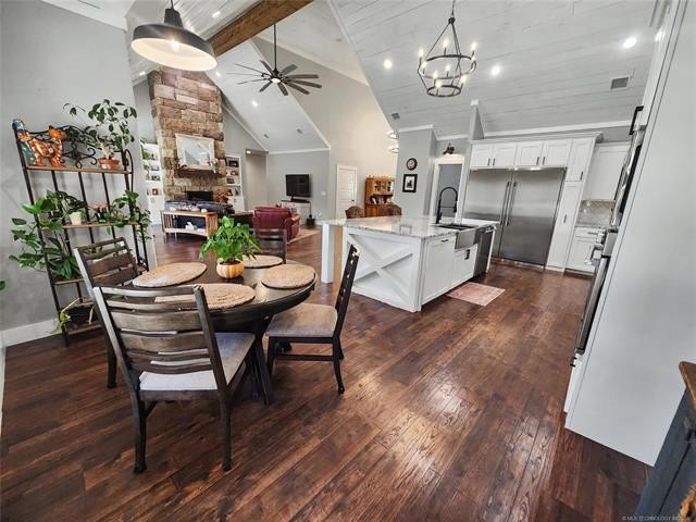 Tahlequah, Oklahoma, 74464, United States, 4 Bedrooms Bedrooms, ,4 BathroomsBathrooms,Residential,For Sale,2040103