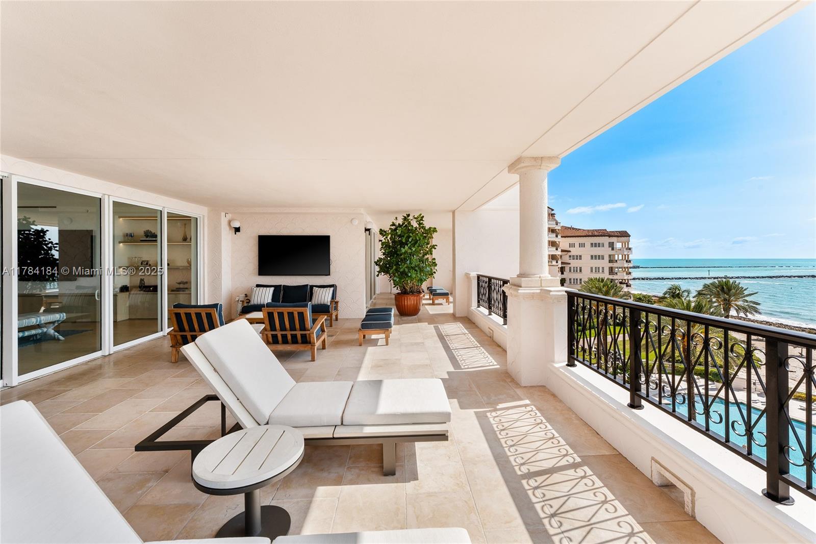 Miami Beach, Florida, 33109, United States, 3 Bedrooms Bedrooms, ,5 BathroomsBathrooms,Residential,For Sale,1770754
