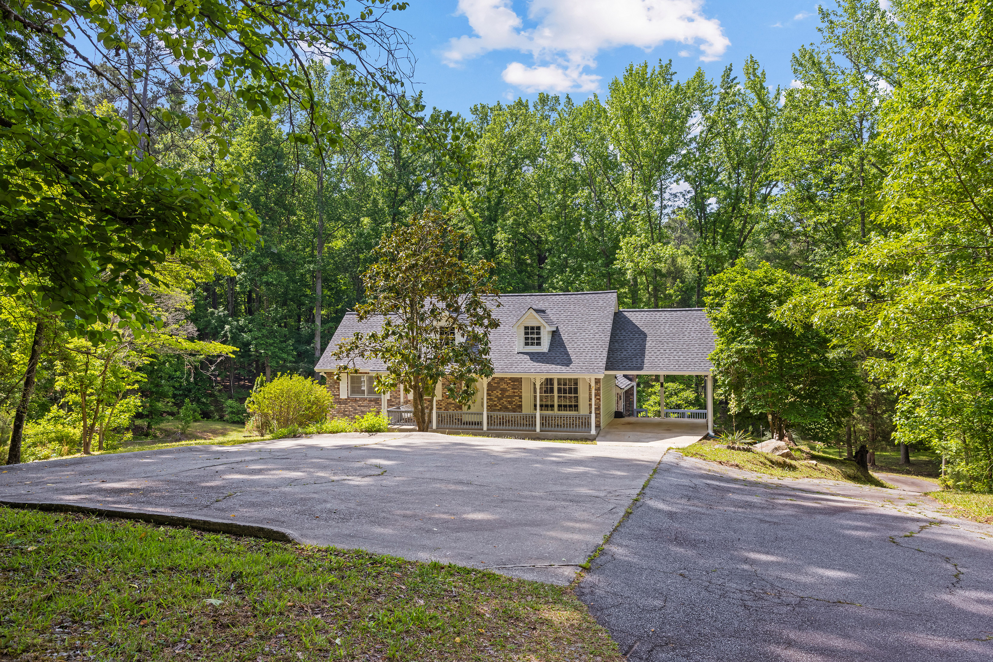  Charming Brick Farmhouse in Chattahoochee Hills - 物件實景