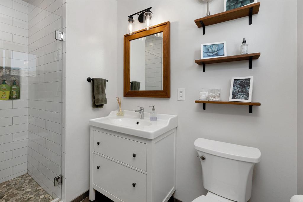 El Cajon, California, 92020, United States, 3 Bedrooms Bedrooms, ,2 BathroomsBathrooms,Residential,For Sale,1939818