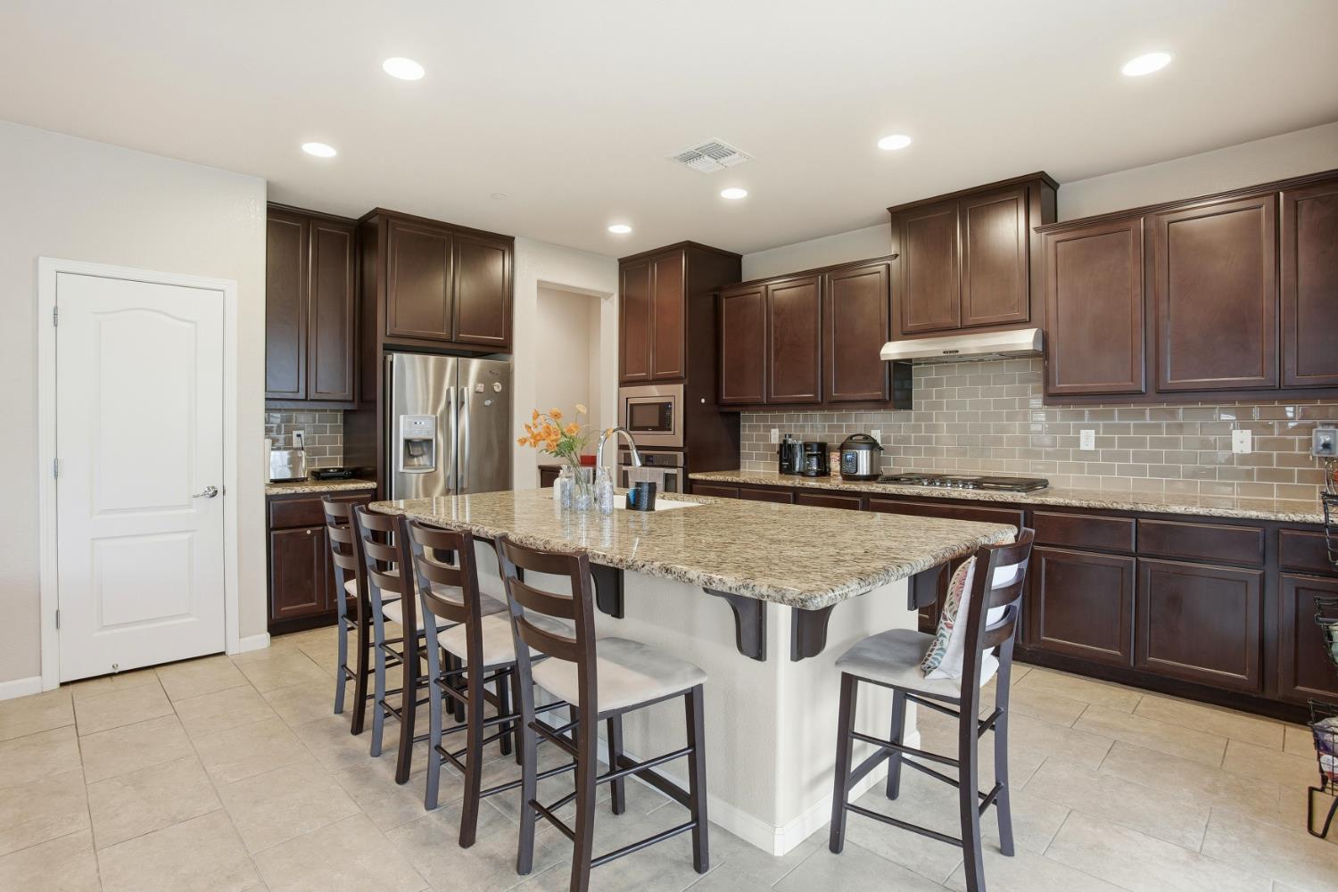 Elk Grove, California, 95757, United States, 4 Bedrooms Bedrooms, ,4 BathroomsBathrooms,Residential,For Sale,1999754