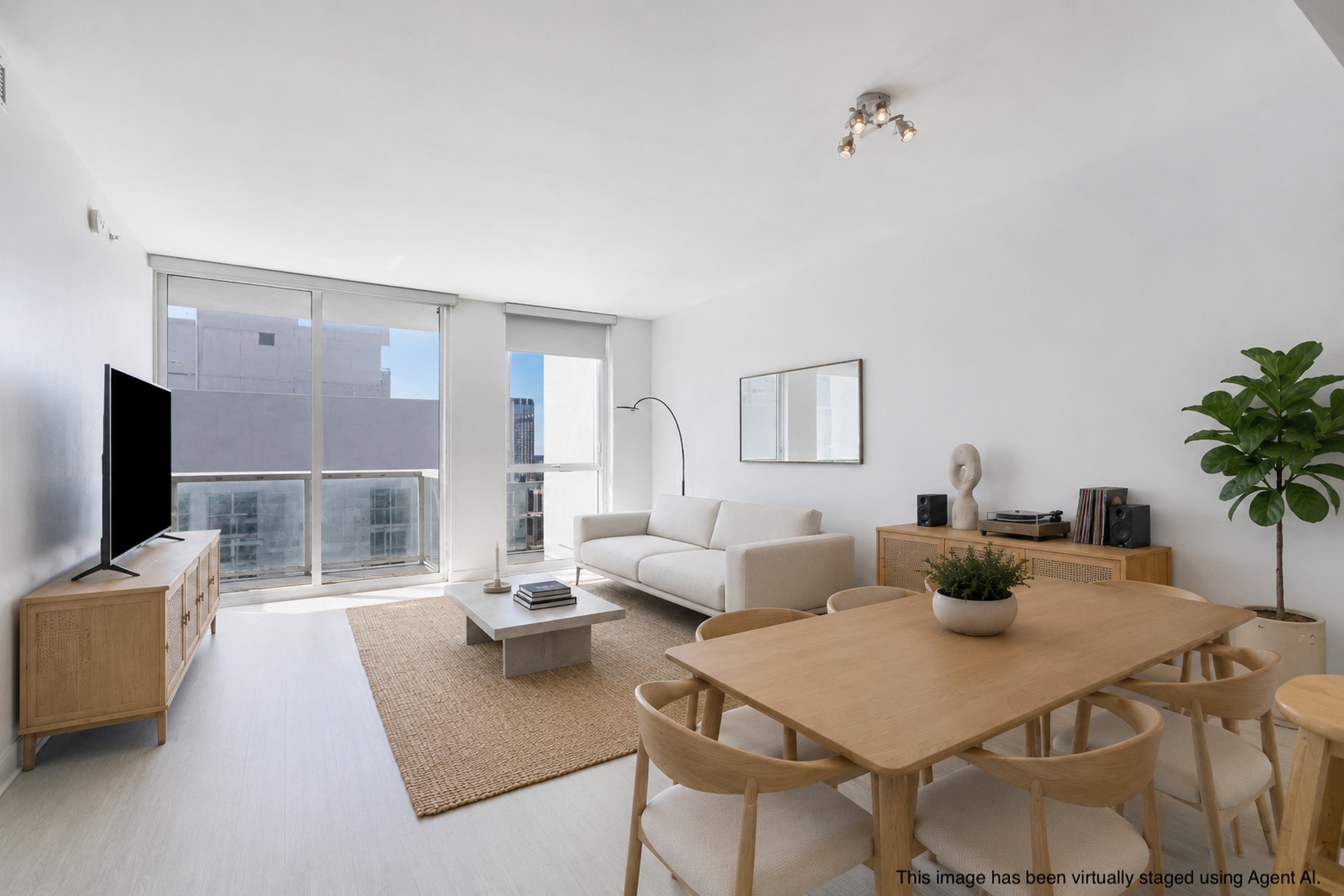  253 NE 2nd St, Miami, FL, 33132 - 物件實景