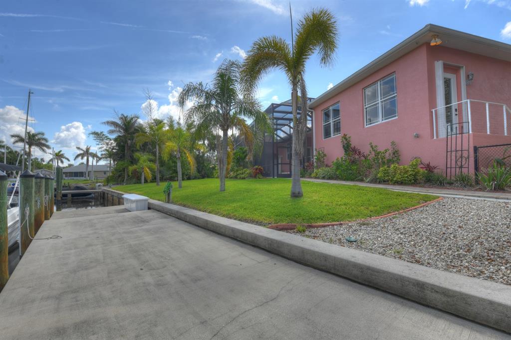 Port Charlotte, Florida, 33952, United States, 3 Bedrooms Bedrooms, ,4 BathroomsBathrooms,Residential,For Sale,1979564