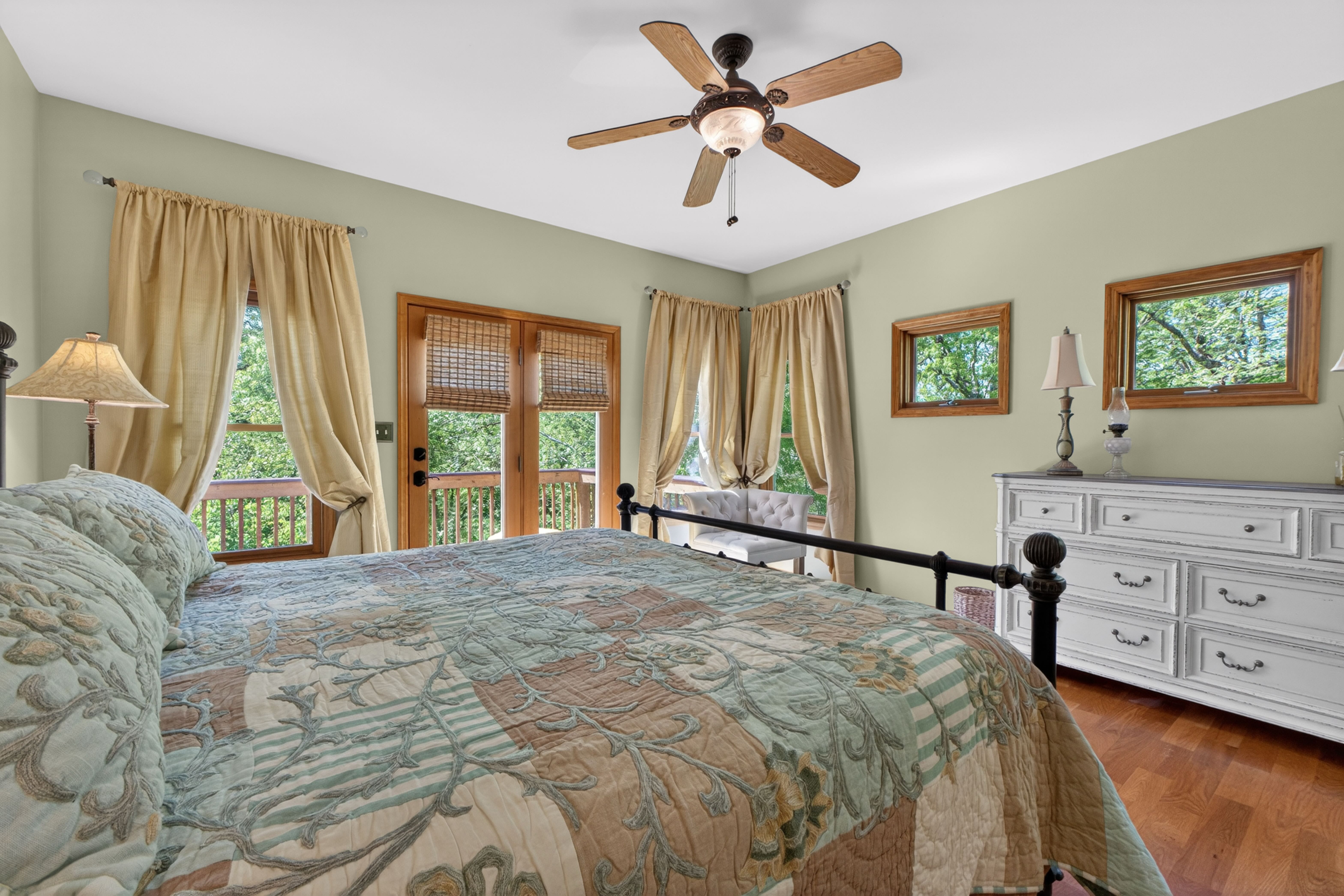  Exceptional 10-Acre Equestrian Retreat with Scenic Views & Modern Comforts - 物件實景