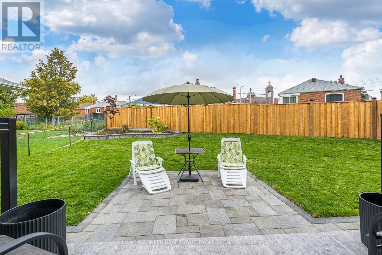 TORONTO (WEXFORD-MARYVALE), Ontario, M1R 3X4, CA, 8 Bedrooms Bedrooms, ,7 BathroomsBathrooms,Residential,For Sale,1951163