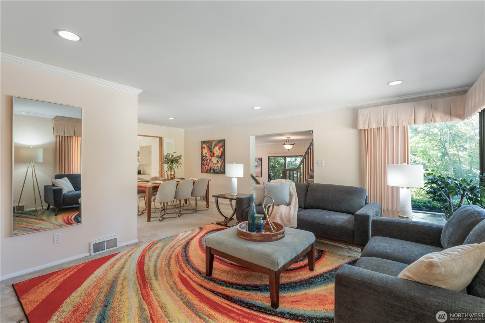 Kirkland, Washington, 98033, United States, 3 Bedrooms Bedrooms, ,2 BathroomsBathrooms,Residential,For Sale,1904417