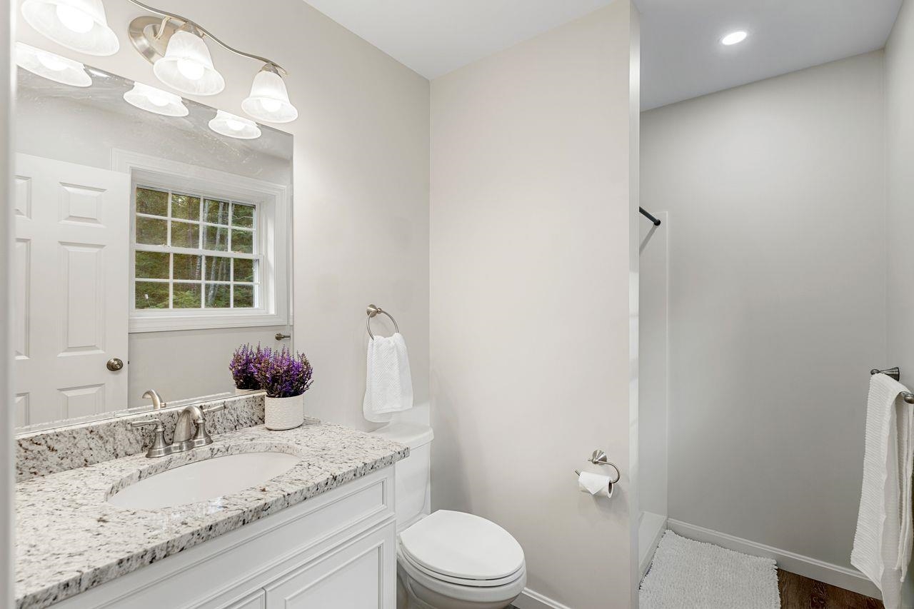 Mont Vernon, New Hampshire, 03057, United States, 3 Bedrooms Bedrooms, ,1 BathroomBathrooms,Residential,For Sale,1998369