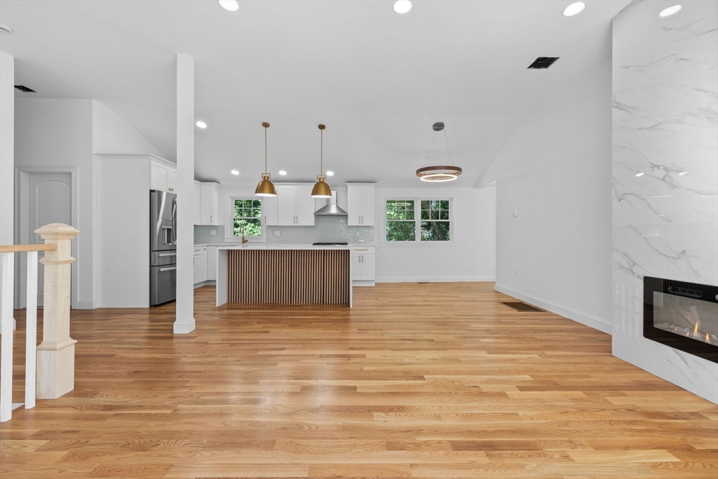 Hanover, Massachusetts, 02339, United States, 4 Bedrooms Bedrooms, ,3 BathroomsBathrooms,Residential,For Sale,1930429