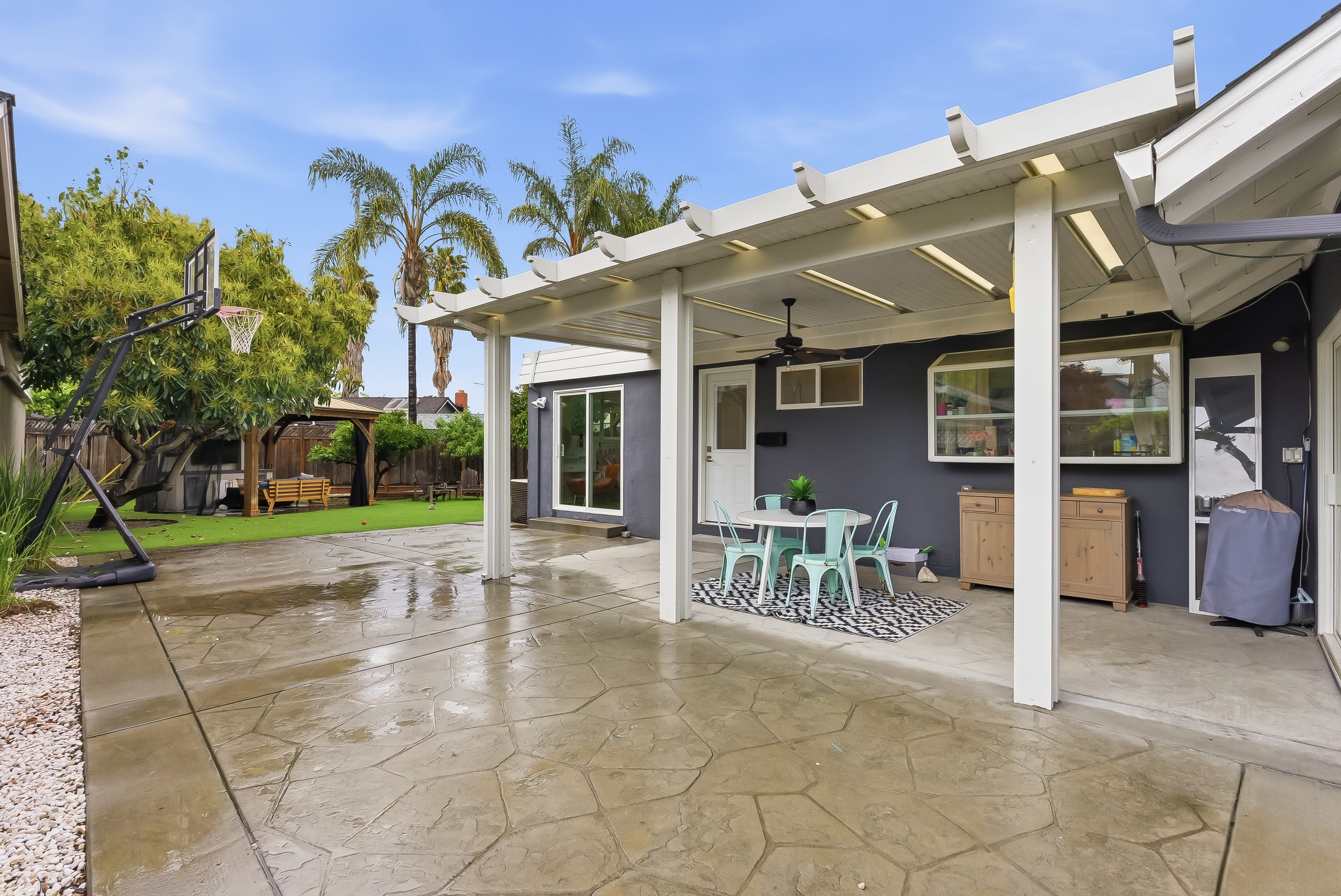  Shreen Court Charming Cul-de-Sac Home - 物件實景