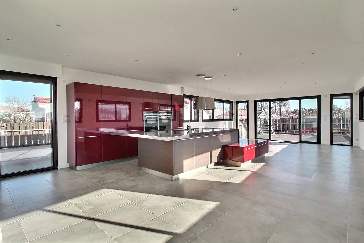 Andernos-les-Bains, New Aquitaine, 33510, FR, 4 Bedrooms Bedrooms, ,2 BathroomsBathrooms,Residential,For Sale,1675160