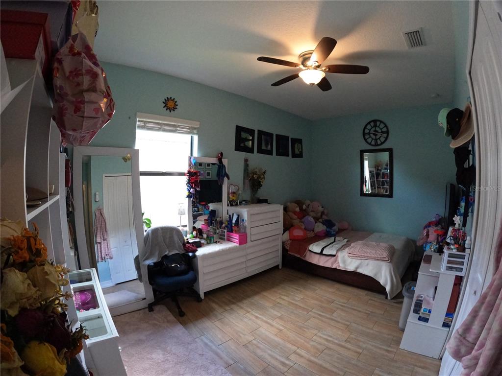 Sarasota, Florida, 34243, United States, 4 Bedrooms Bedrooms, ,3 BathroomsBathrooms,Residential,For Sale,1874918