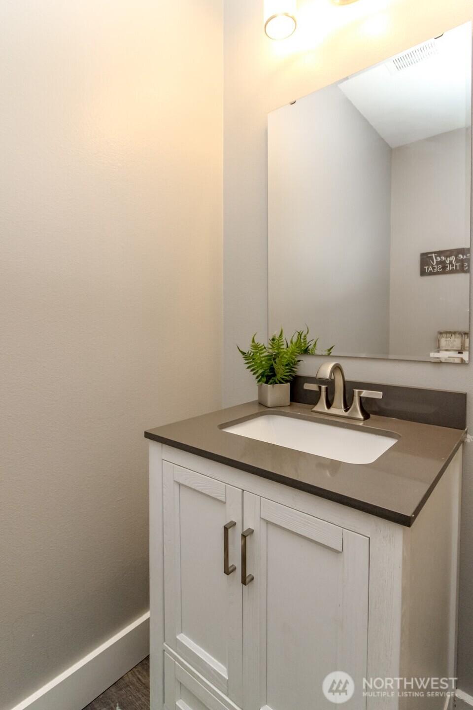 MAPLE VALLEY, Washington, 98038, United States, 3 Bedrooms Bedrooms, ,3 BathroomsBathrooms,Residential,For Sale,1947059