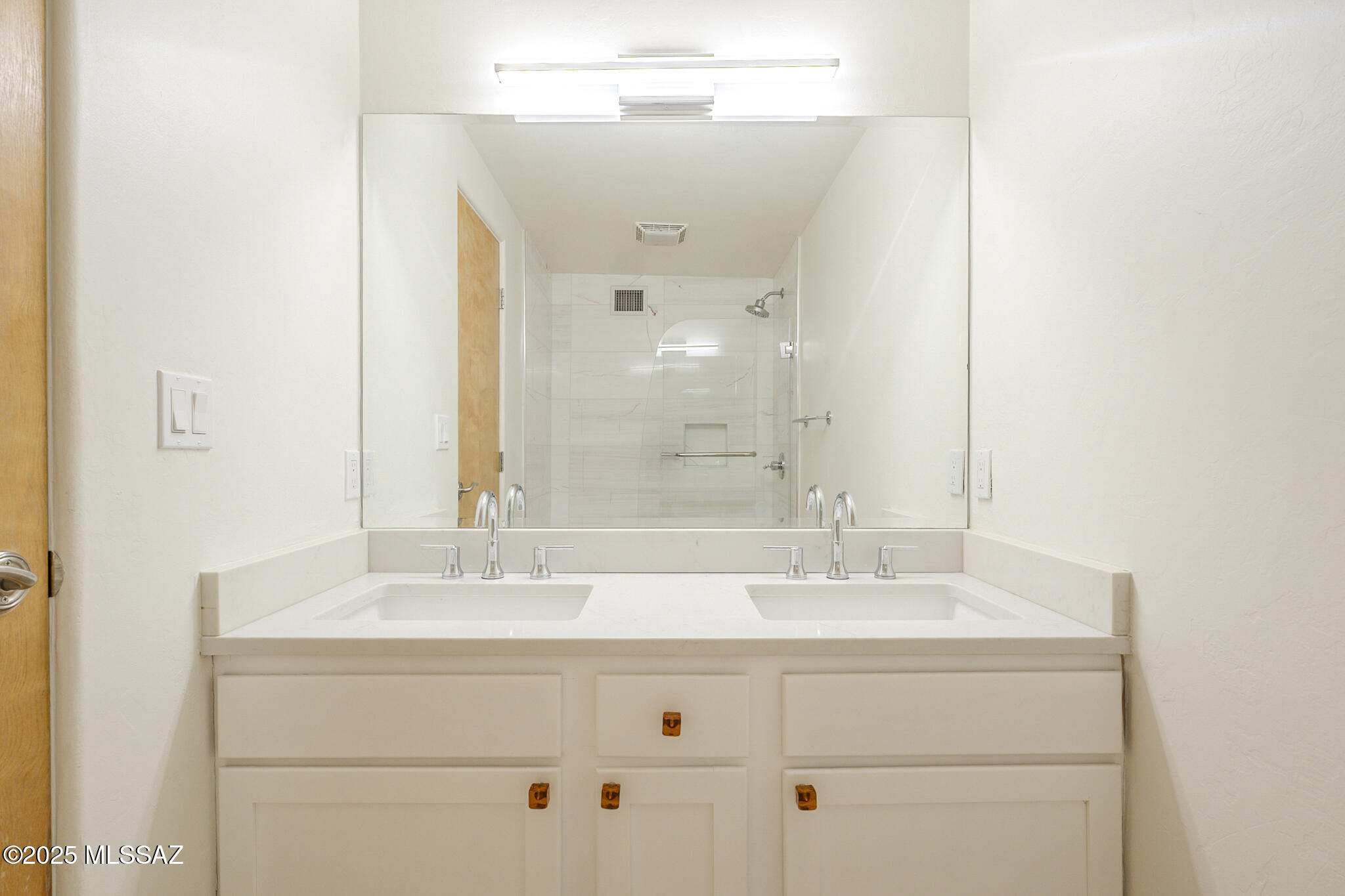 Tucson, Arizona, 85750, United States, 4 Bedrooms Bedrooms, ,3 BathroomsBathrooms,Residential,For Sale,1883244