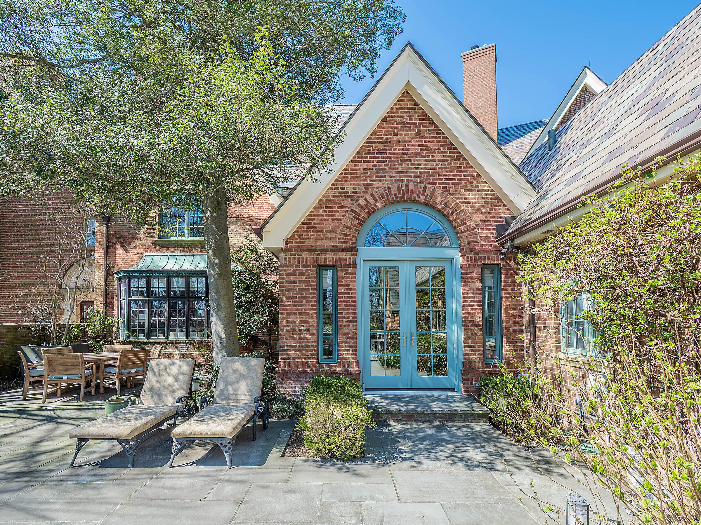  155 Estate Court, Roslyn Heights, NY, 11577 - 物件實景