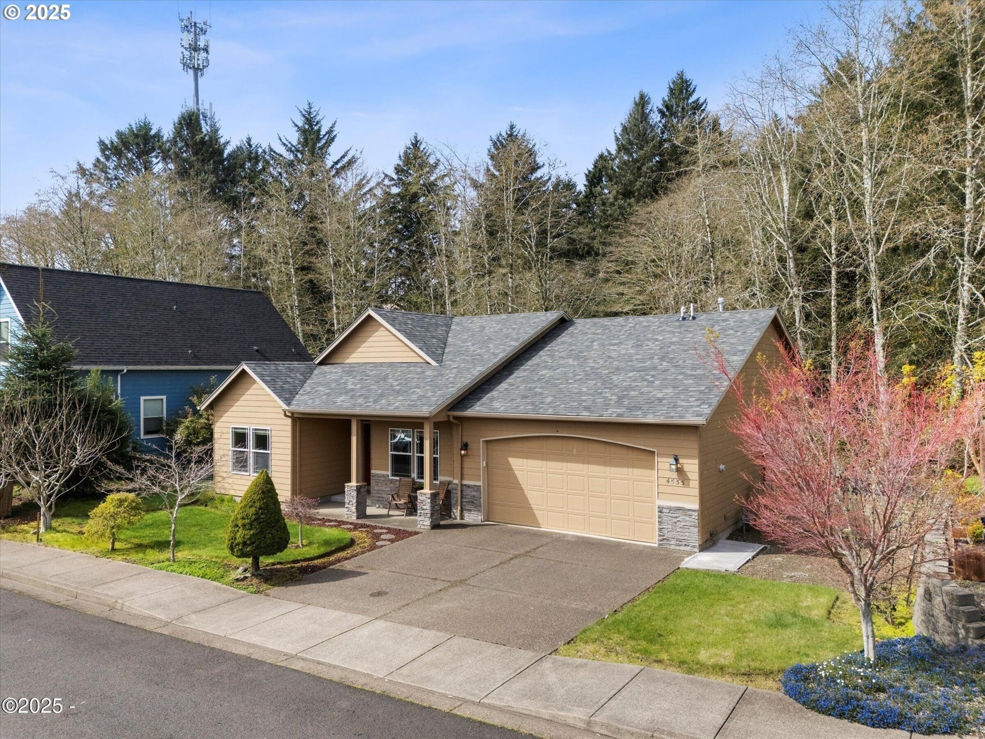 Lincoln City, Oregon, 97367, United States, 3 Bedrooms Bedrooms, ,3 BathroomsBathrooms,Residential,For Sale,1942119