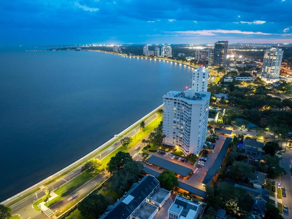 Tampa, Florida, 33629, United States, 2 Bedrooms Bedrooms, ,2 BathroomsBathrooms,Residential,For Sale,1993364