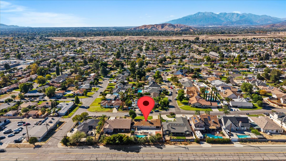 San Bernardino, California, 92404, United States, 3 Bedrooms Bedrooms, ,2 BathroomsBathrooms,Residential,For Sale,1990430