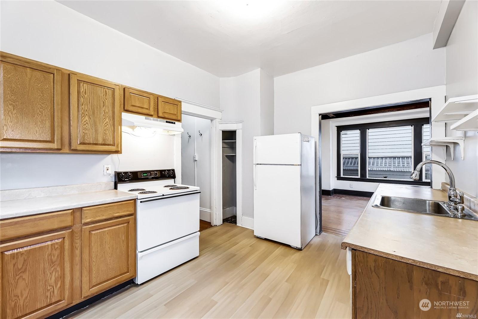 2315 BOYLSTON AVENUE E, SEATTLE, Washington, 98102, United States, ,Residential,For Sale,2315 BOYLSTON AVENUE E,1436876