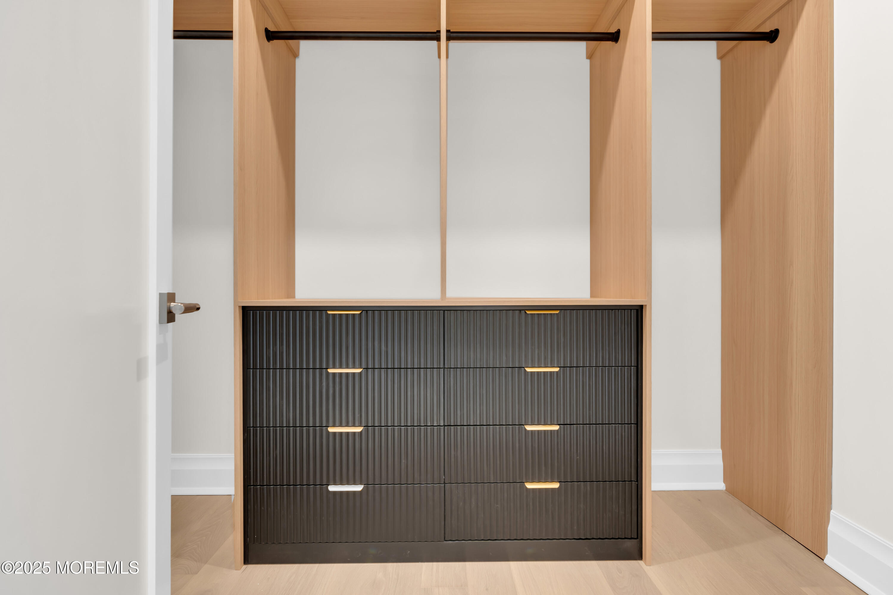 Little Silver, New Jersey, 07739, United States, 5 Bedrooms Bedrooms, ,5 BathroomsBathrooms,Residential,For Sale,2005340