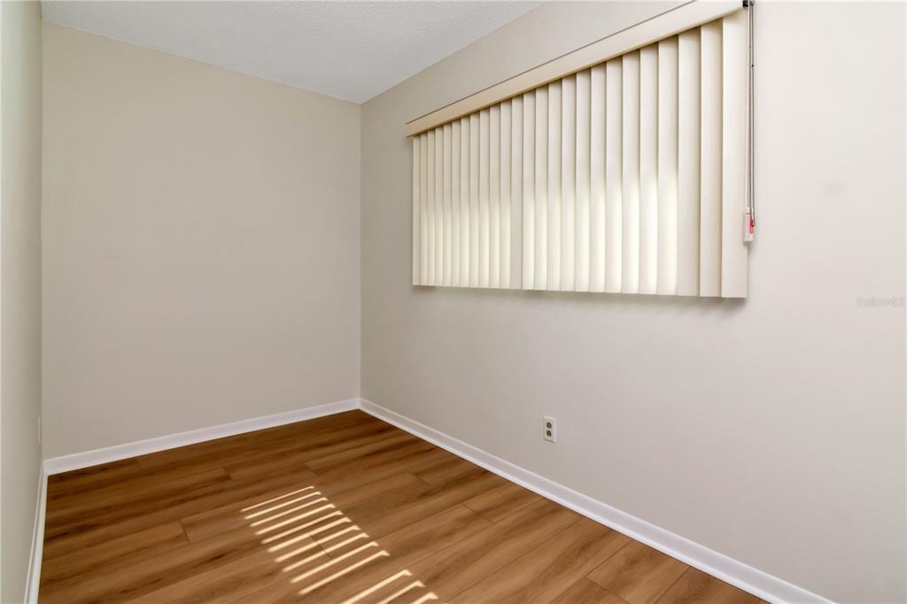 Seminole, Florida, 33776, United States, 5 Bedrooms Bedrooms, ,3 BathroomsBathrooms,Residential,For Sale,1913613