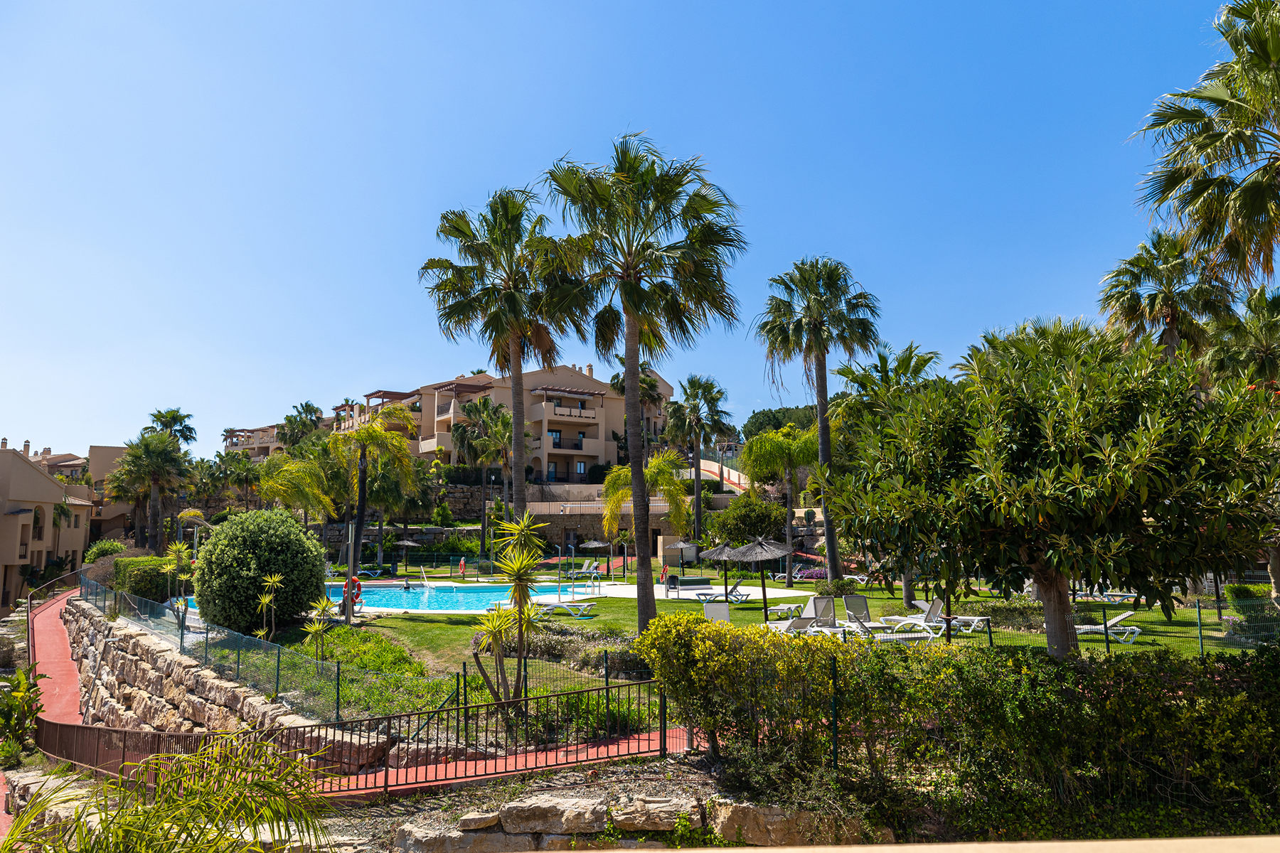  Penthouse with panoramic sea views in Benahavís - 物件實景