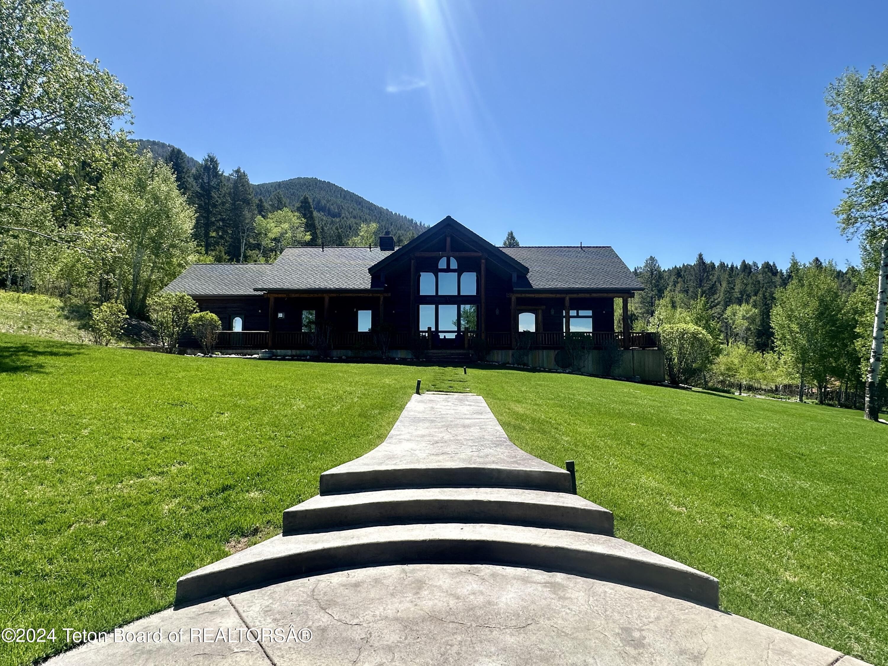 501 KEYSTONE Trail, Etna, Wyoming, 83118, United States, 5 Bedrooms Bedrooms, ,4 BathroomsBathrooms,Residential,For Sale,501 KEYSTONE Trail,1517312