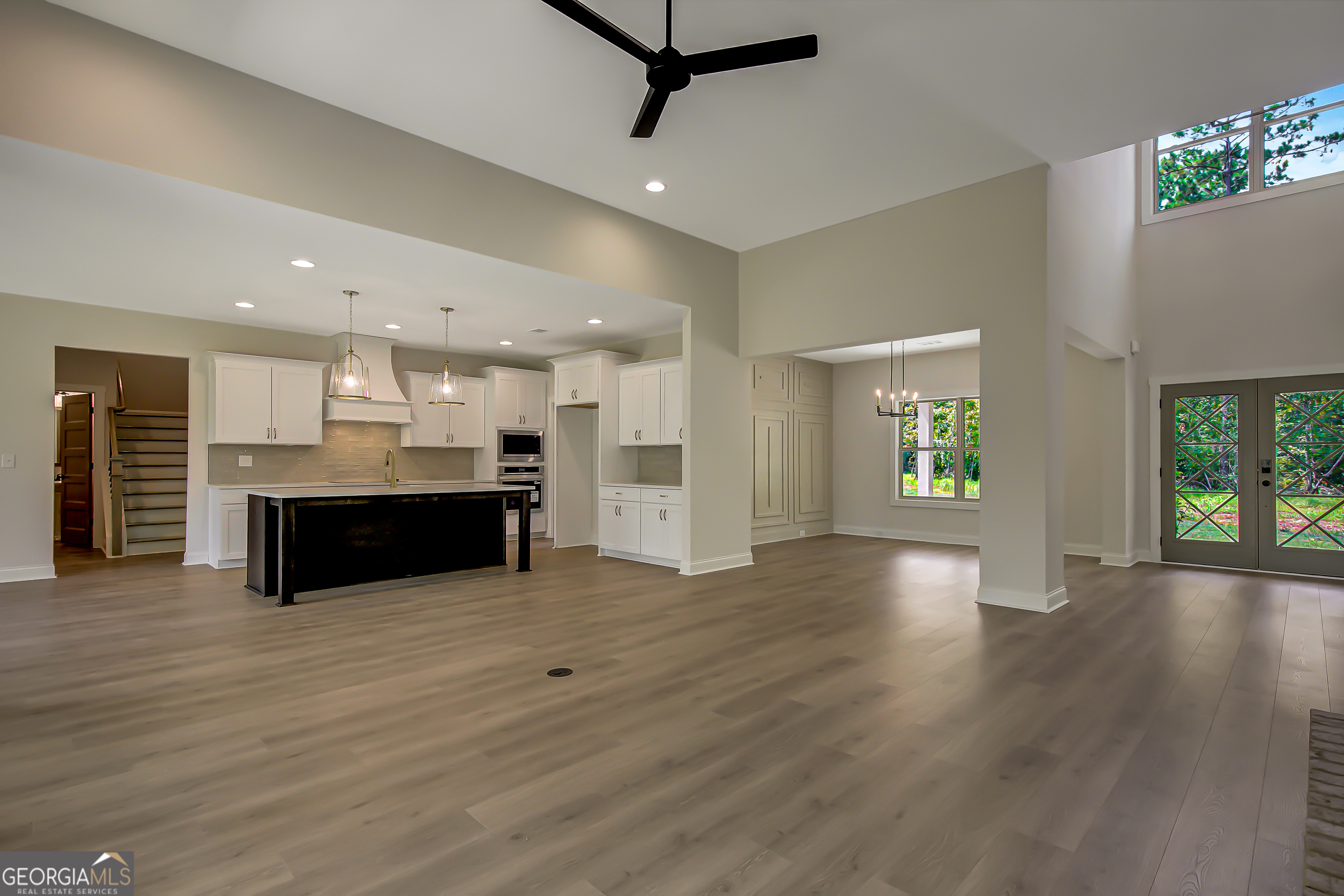 Senoia, Georgia, 30276, United States, 5 Bedrooms Bedrooms, ,4 BathroomsBathrooms,Residential,For Sale,1901806