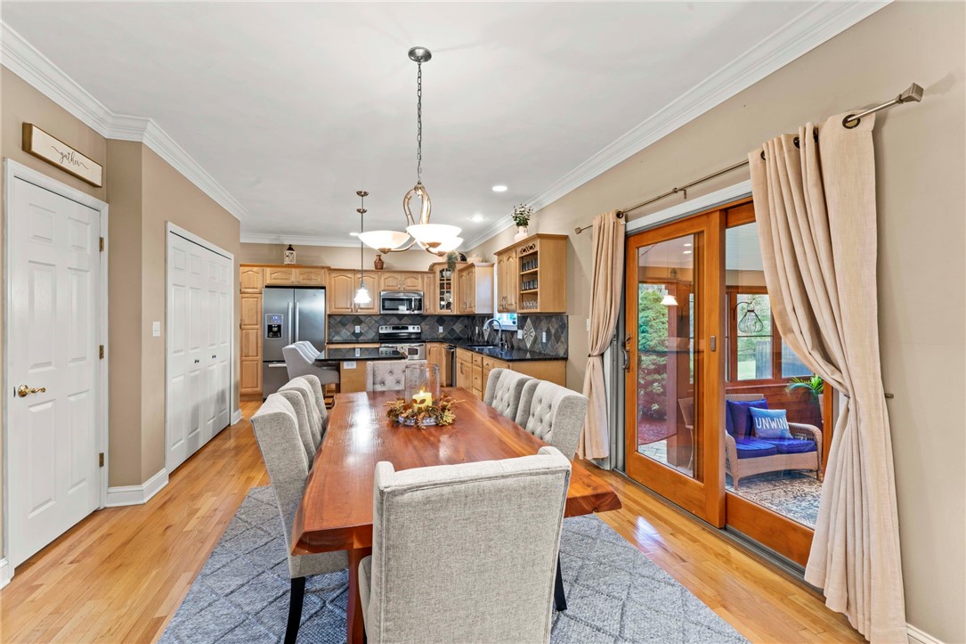 Venetia, Pennsylvania, 15367, United States, 4 Bedrooms Bedrooms, ,4 BathroomsBathrooms,Residential,For Sale,1987098