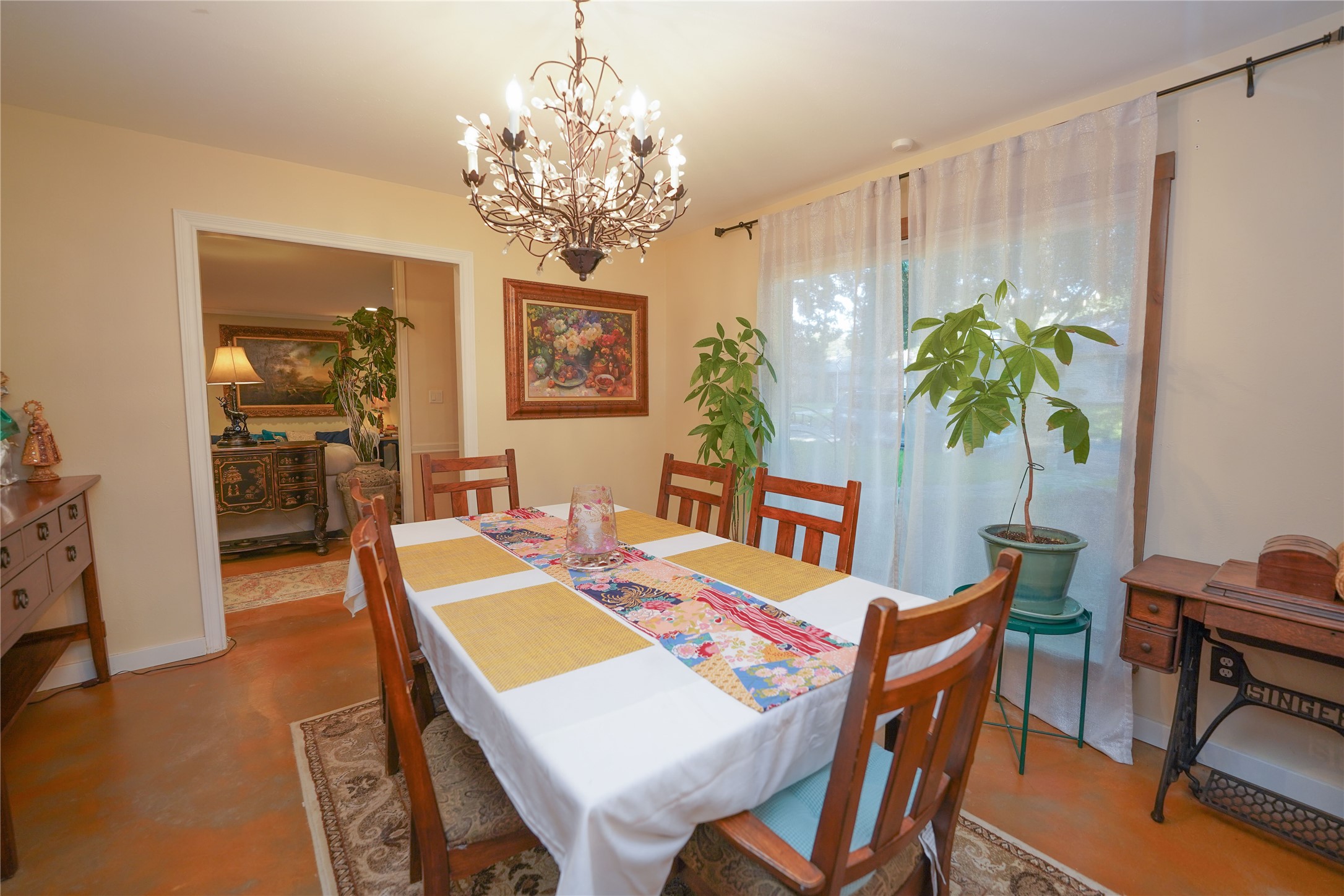 Fort Worth, Texas, 76116, United States, 4 Bedrooms Bedrooms, ,3 BathroomsBathrooms,Residential,For Sale,1901909