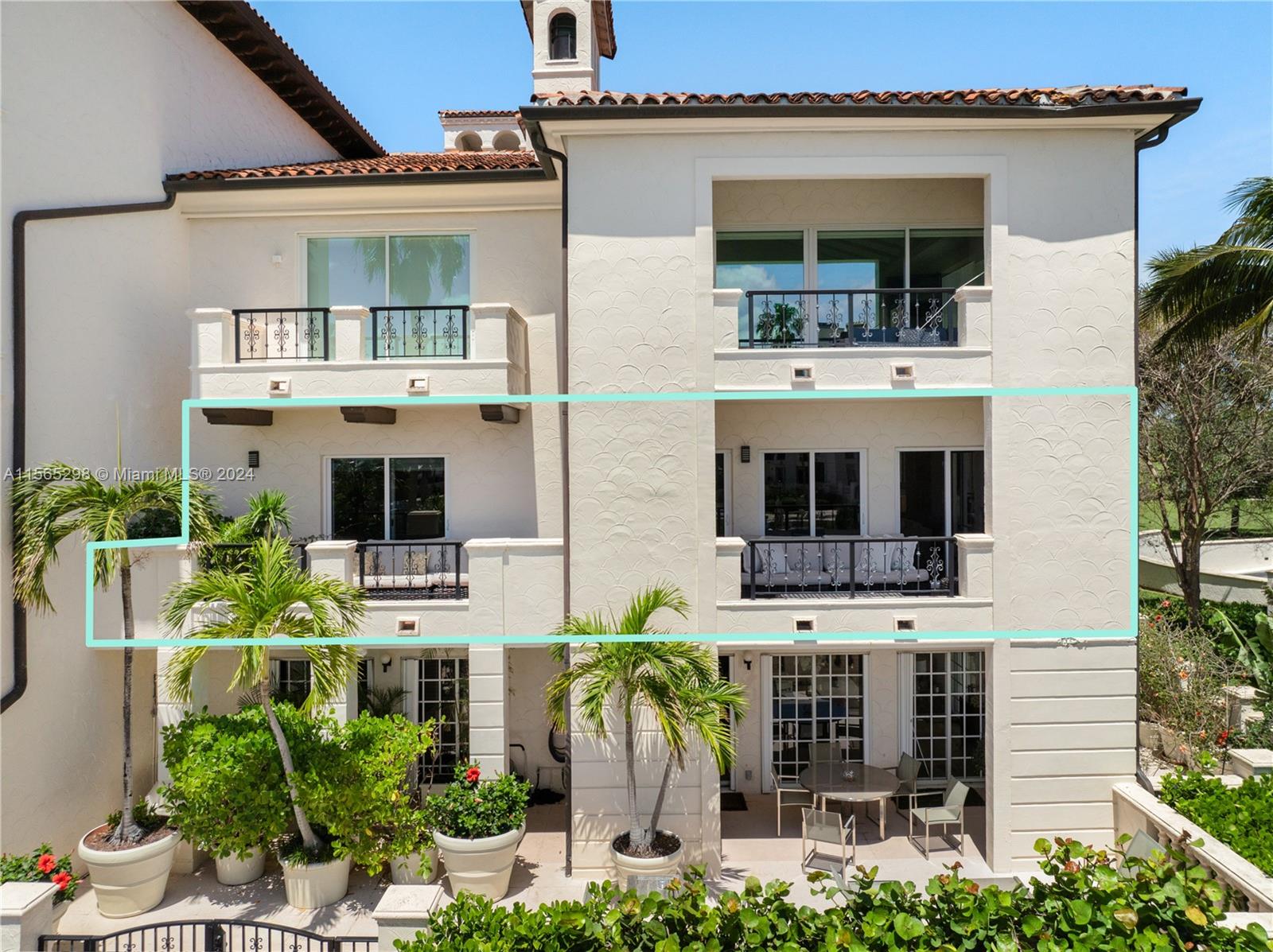 Miami Beach, Florida, 33109, United States, 3 Bedrooms Bedrooms, ,4 BathroomsBathrooms,Residential,For Sale,1926263