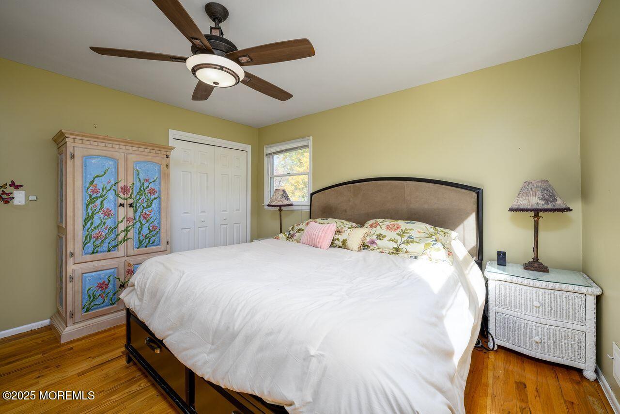 Manalapan, New Jersey, 07726, United States, 4 Bedrooms Bedrooms, ,2 BathroomsBathrooms,Residential,For Sale,1988076