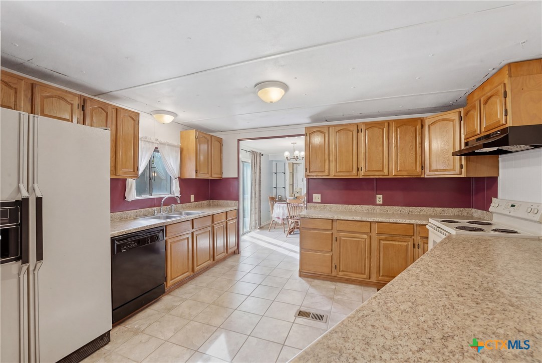 Marion, Texas, 78124, United States, 3 Bedrooms Bedrooms, ,2 BathroomsBathrooms,Residential,For Sale,2049324