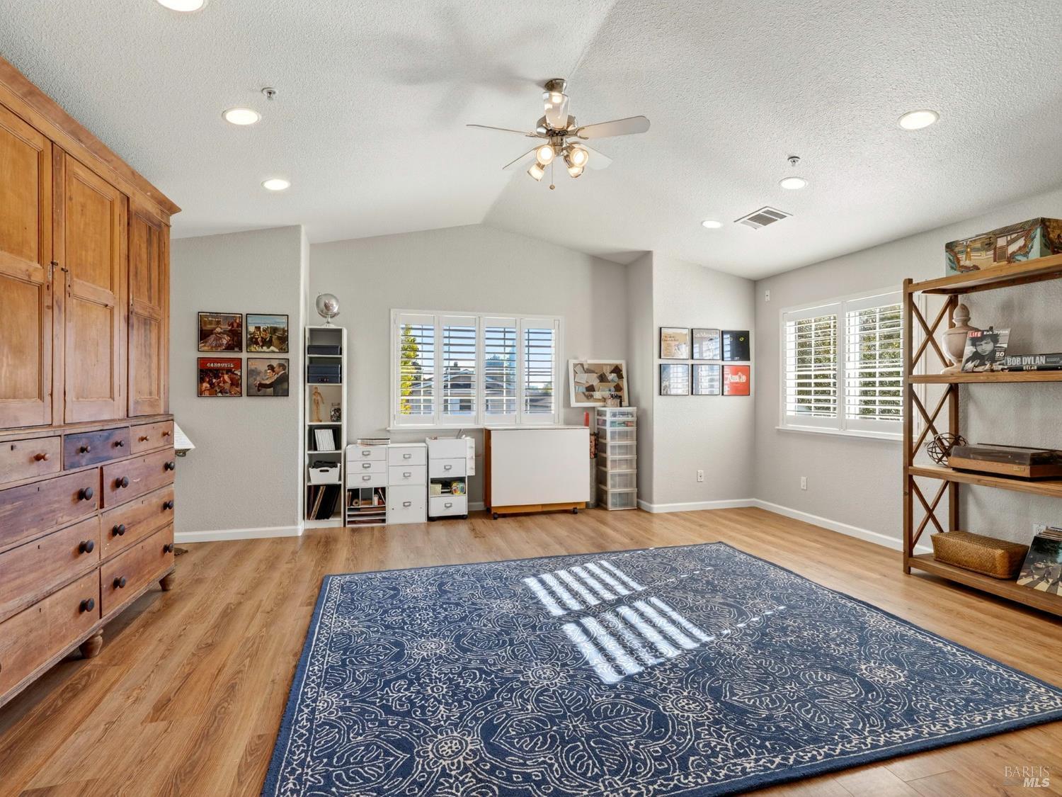 Napa, California, 94558, United States, 4 Bedrooms Bedrooms, ,3 BathroomsBathrooms,Residential,For Sale,1987902