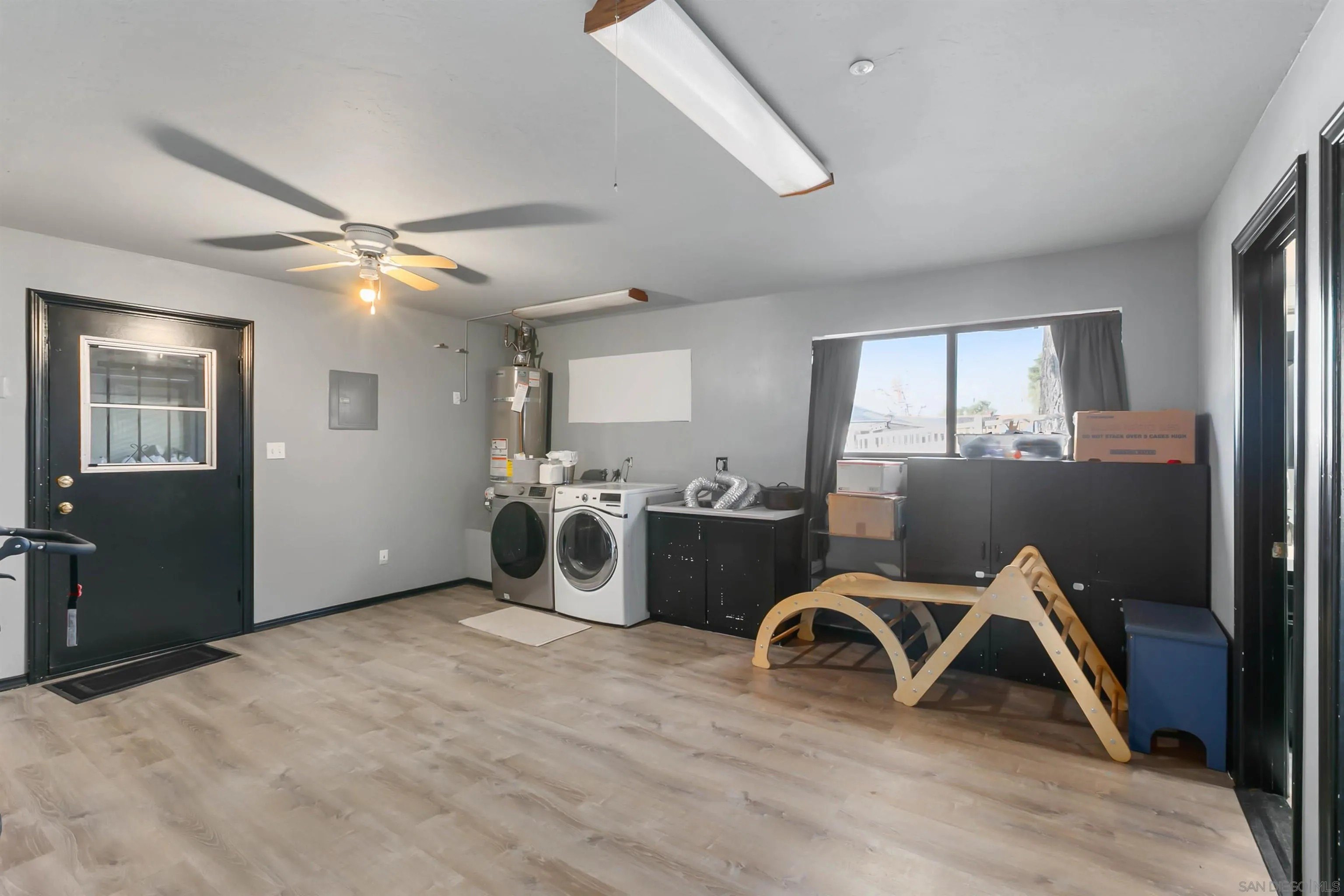 Campo, California, 91906, United States, 2 Bedrooms Bedrooms, ,2 BathroomsBathrooms,Residential,For Sale,1970842