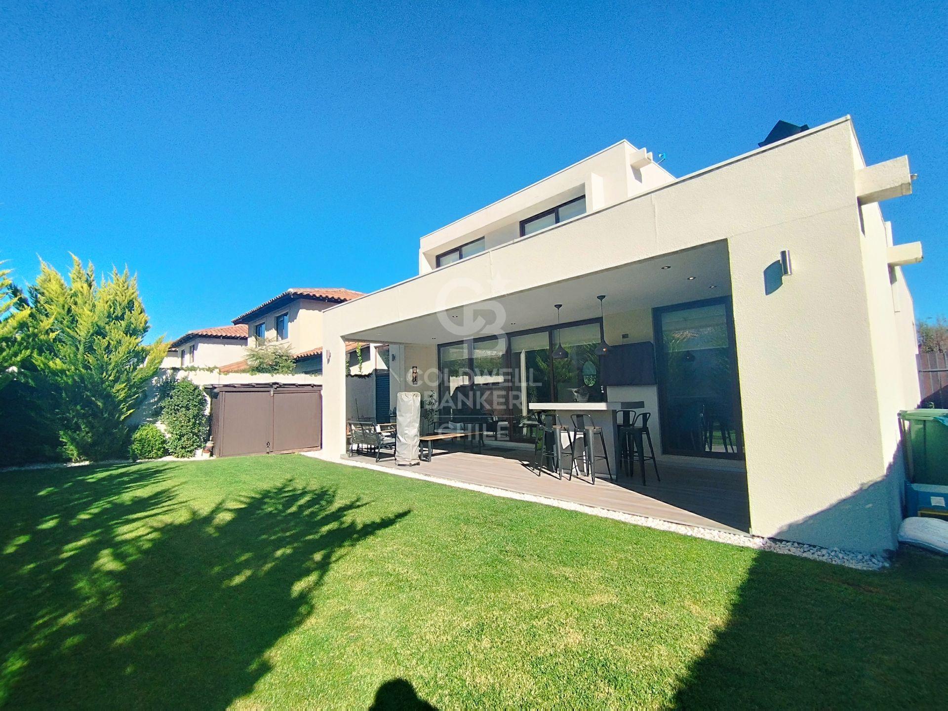 Colina, Chile, 3 Bedrooms Bedrooms, ,3 BathroomsBathrooms,Residential,For Sale,1868384