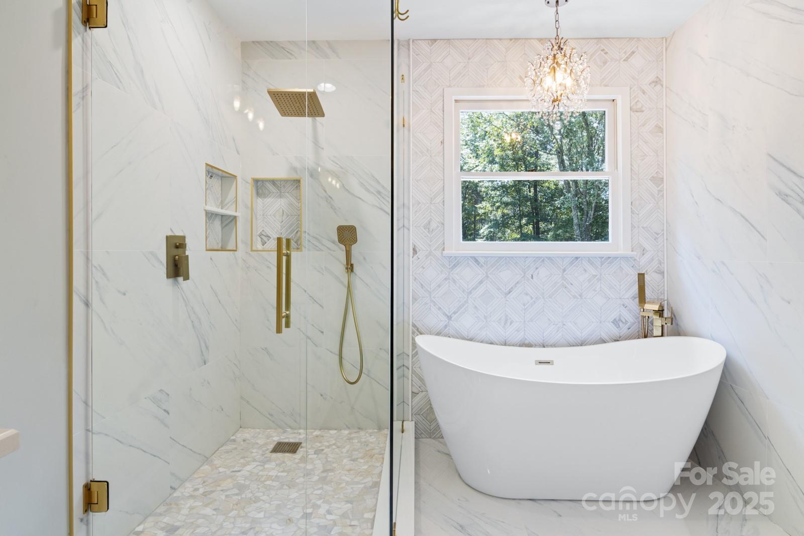 Matthews, North Carolina, 28104, United States, 4 Bedrooms Bedrooms, ,3 BathroomsBathrooms,Residential,For Sale,1876252