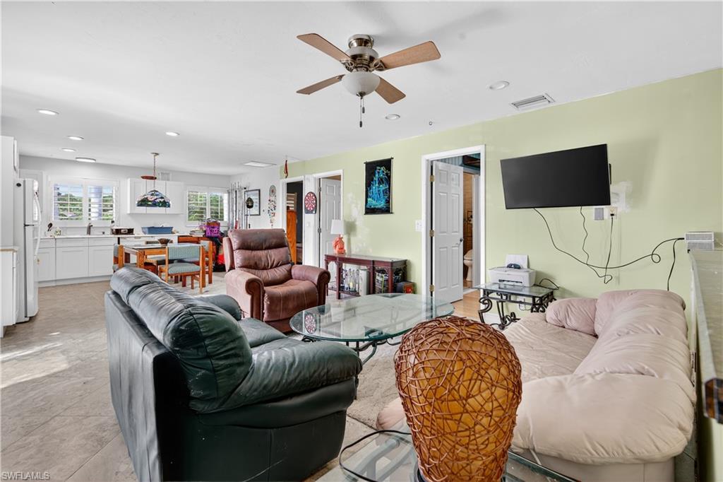 Marco Island, Florida, 34145, United States, 6 Bedrooms Bedrooms, ,4 BathroomsBathrooms,Residential,For Sale,1941825