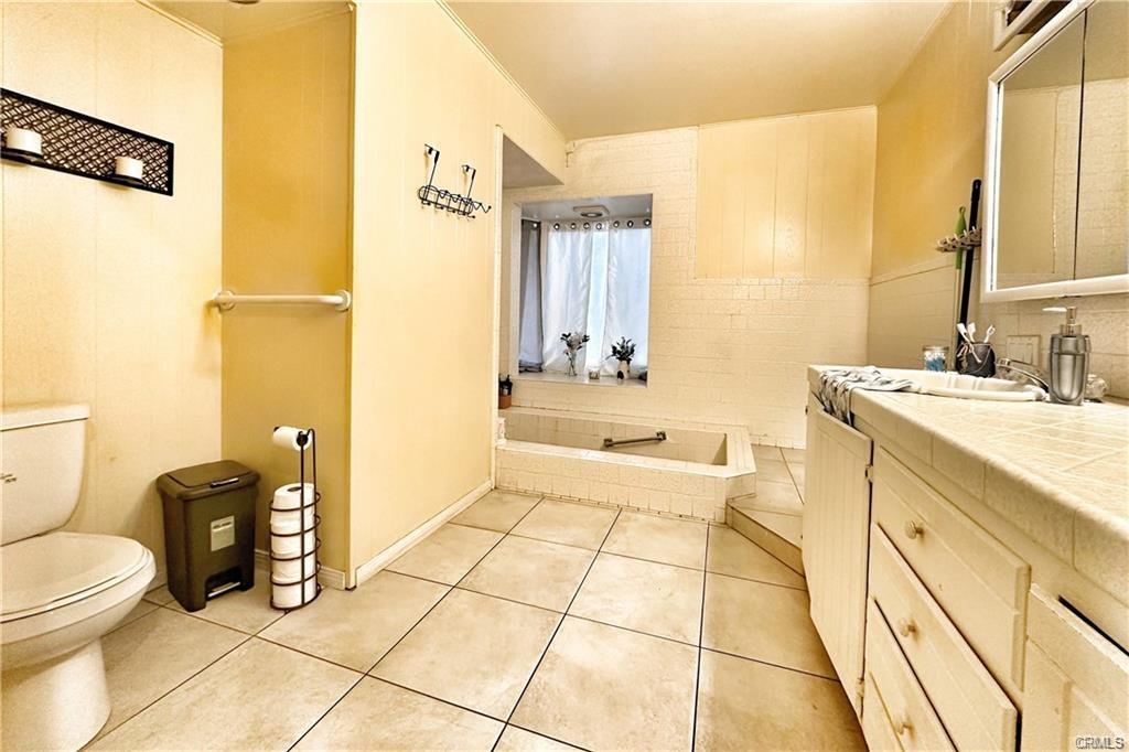 San Bernardino, California, 92407, United States, 3 Bedrooms Bedrooms, ,2 BathroomsBathrooms,Residential,For Sale,1914144