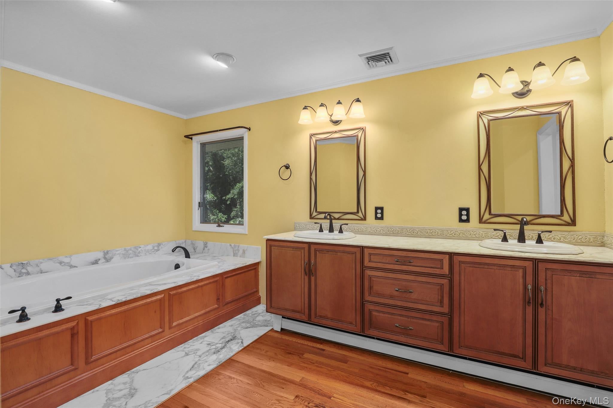 Verbank, New York, 12585, United States, 3 Bedrooms Bedrooms, ,4 BathroomsBathrooms,Residential,For Sale,1975434