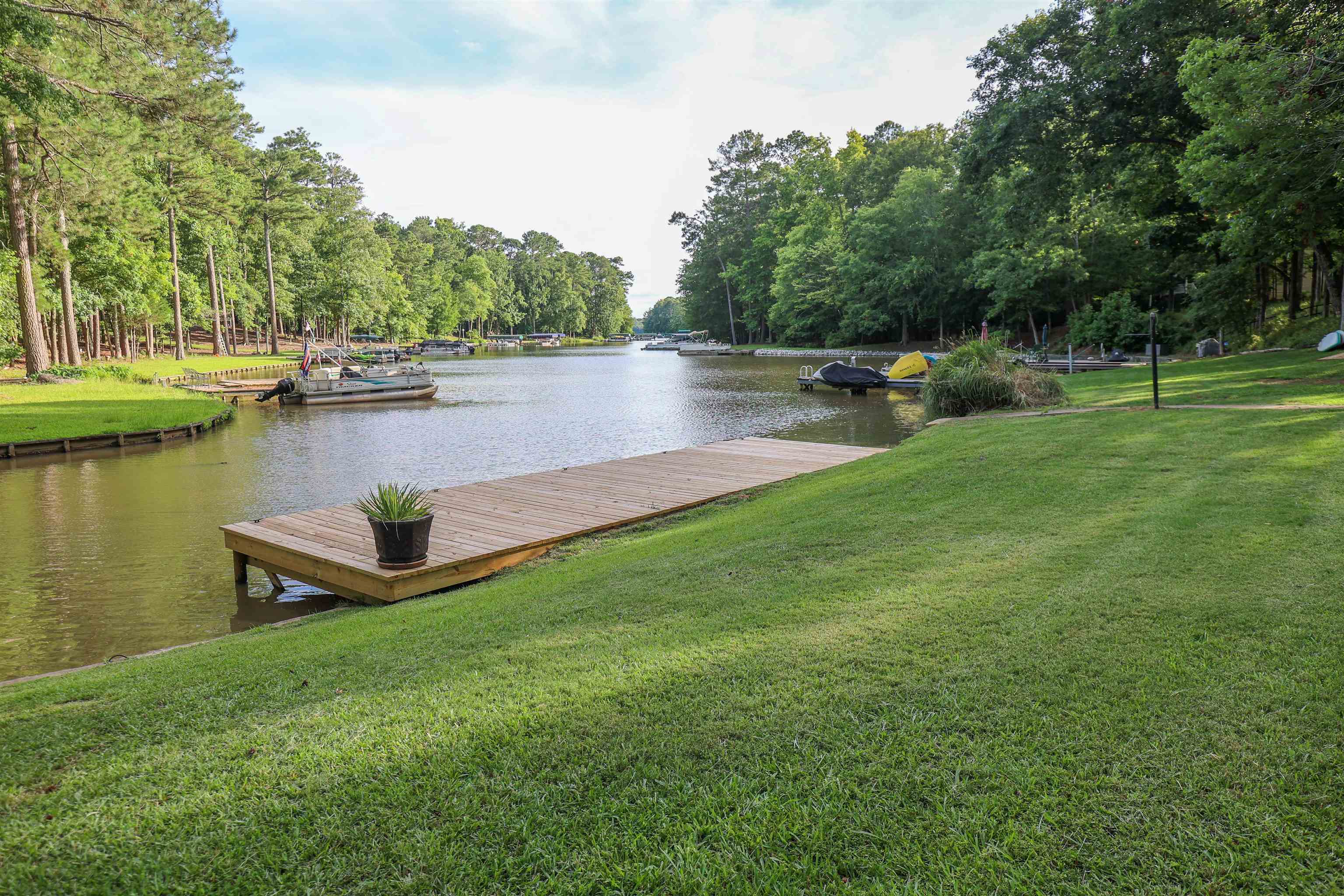 Greensboro, Georgia, 30642, United States, 5 Bedrooms Bedrooms, ,2 BathroomsBathrooms,Residential,For Sale,1907052
