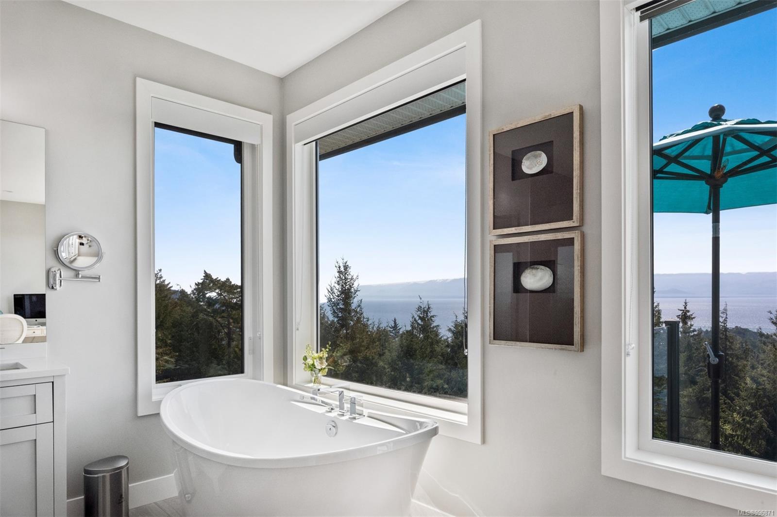 SOOKE, British Columbia, V9Z 1L8, CA, 5 Bedrooms Bedrooms, ,Residential,For Sale,1876018