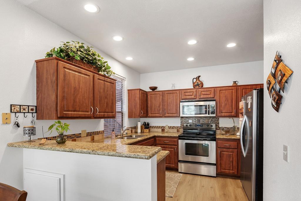 San Diego, California, 92128, United States, 2 Bedrooms Bedrooms, ,2 BathroomsBathrooms,Residential,For Sale,2001804