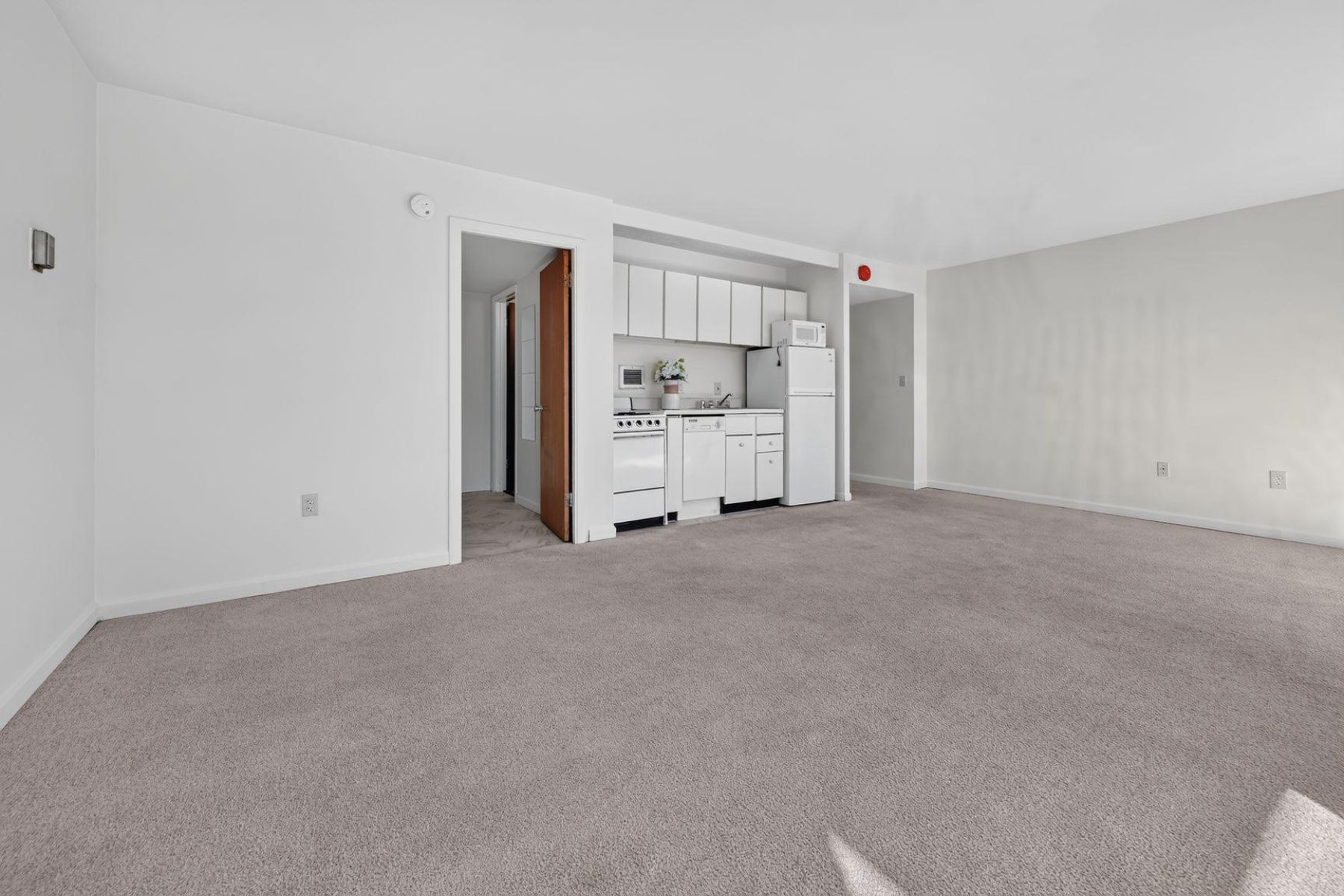  7505 Democracy Boulevard, Bethesda, MD, 20817 - 物件實景