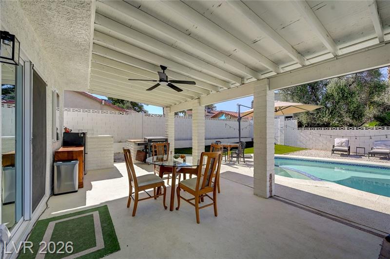 Las Vegas, Nevada, 89120, United States, 4 Bedrooms Bedrooms, ,3 BathroomsBathrooms,Residential,For Sale,2047975